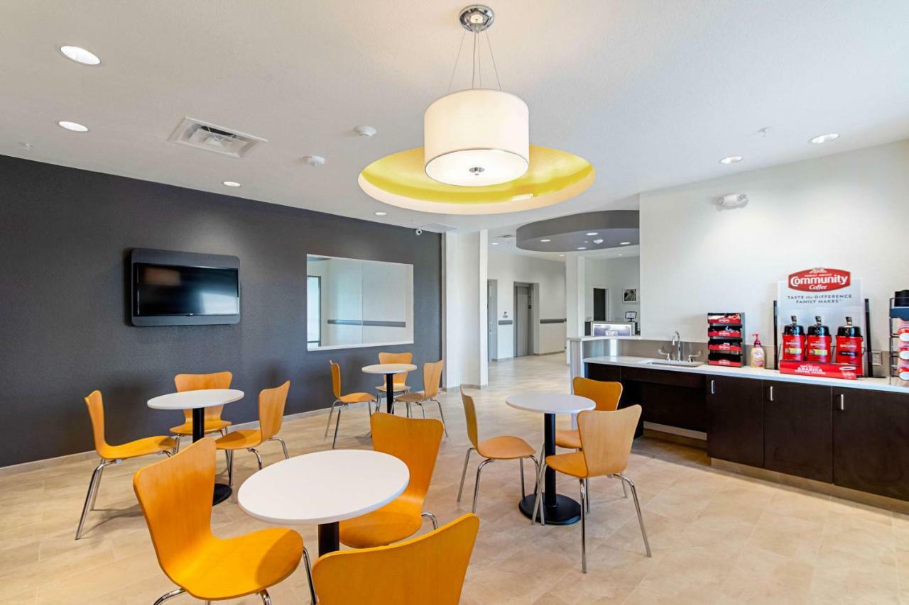 Studio 6 Austin Airport Екстер'єр фото