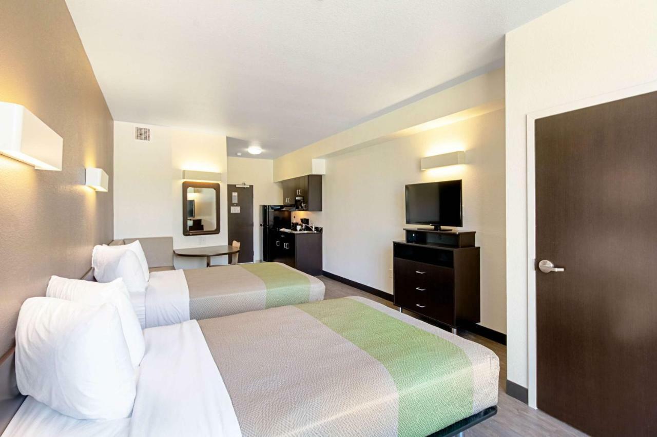 Studio 6 Austin Airport Екстер'єр фото