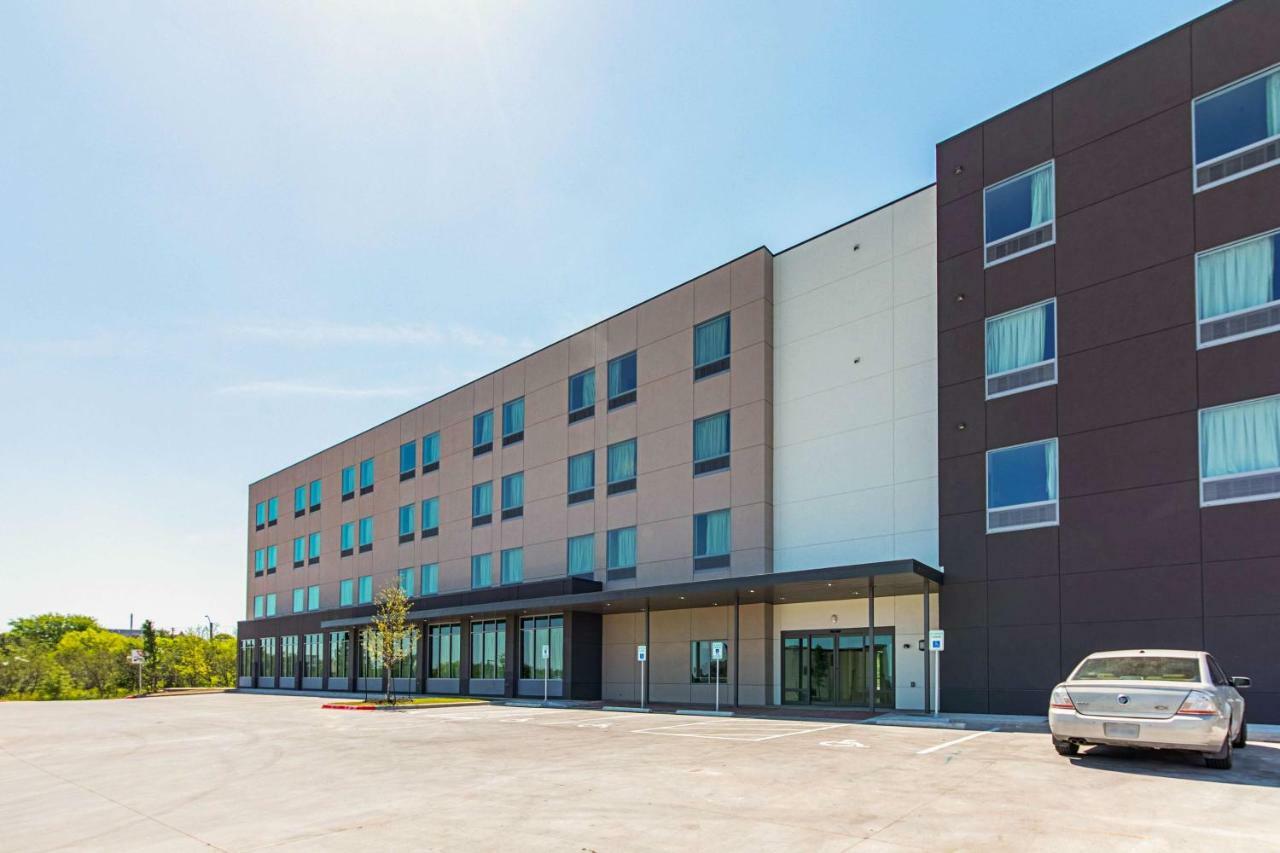 Studio 6 Austin Airport Екстер'єр фото
