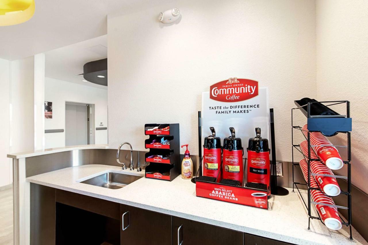 Studio 6 Austin Airport Екстер'єр фото